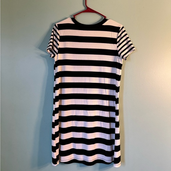 SO t-shirt dress, size large. - Picture 3 of 4